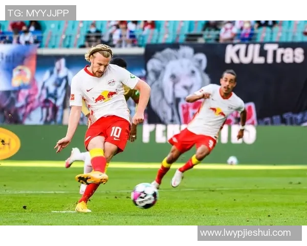 莱红牛与04激战正酣10月28日比赛结果揭晓引发热议